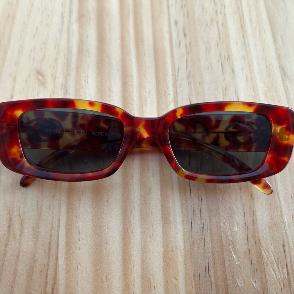 90s Vintage Gucci Tortoise Shell Rectangular Sunglasses